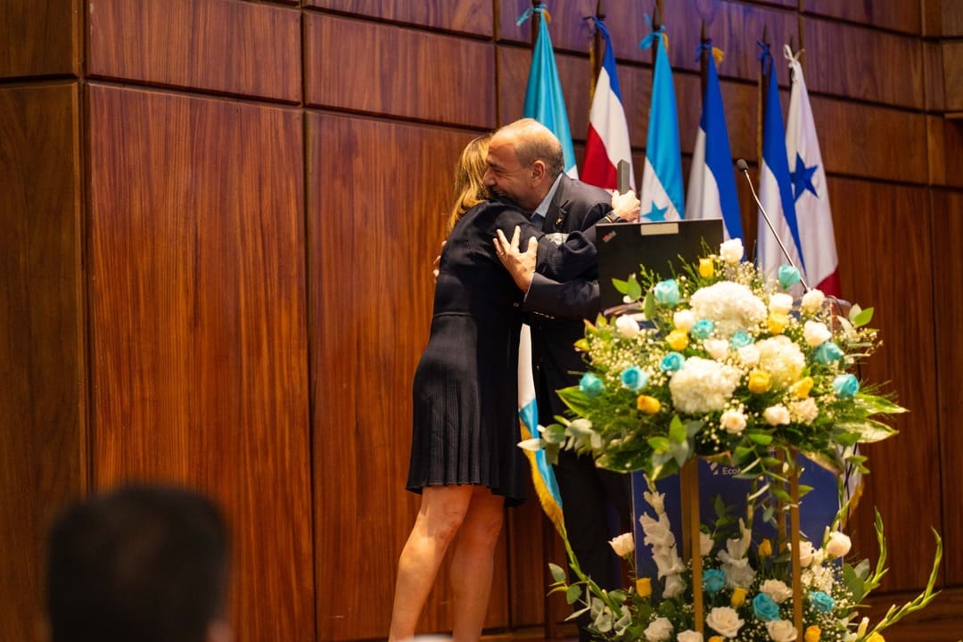 INCAE y Ficohsa, una alianza ejemplar en el desarrollo empresarial
